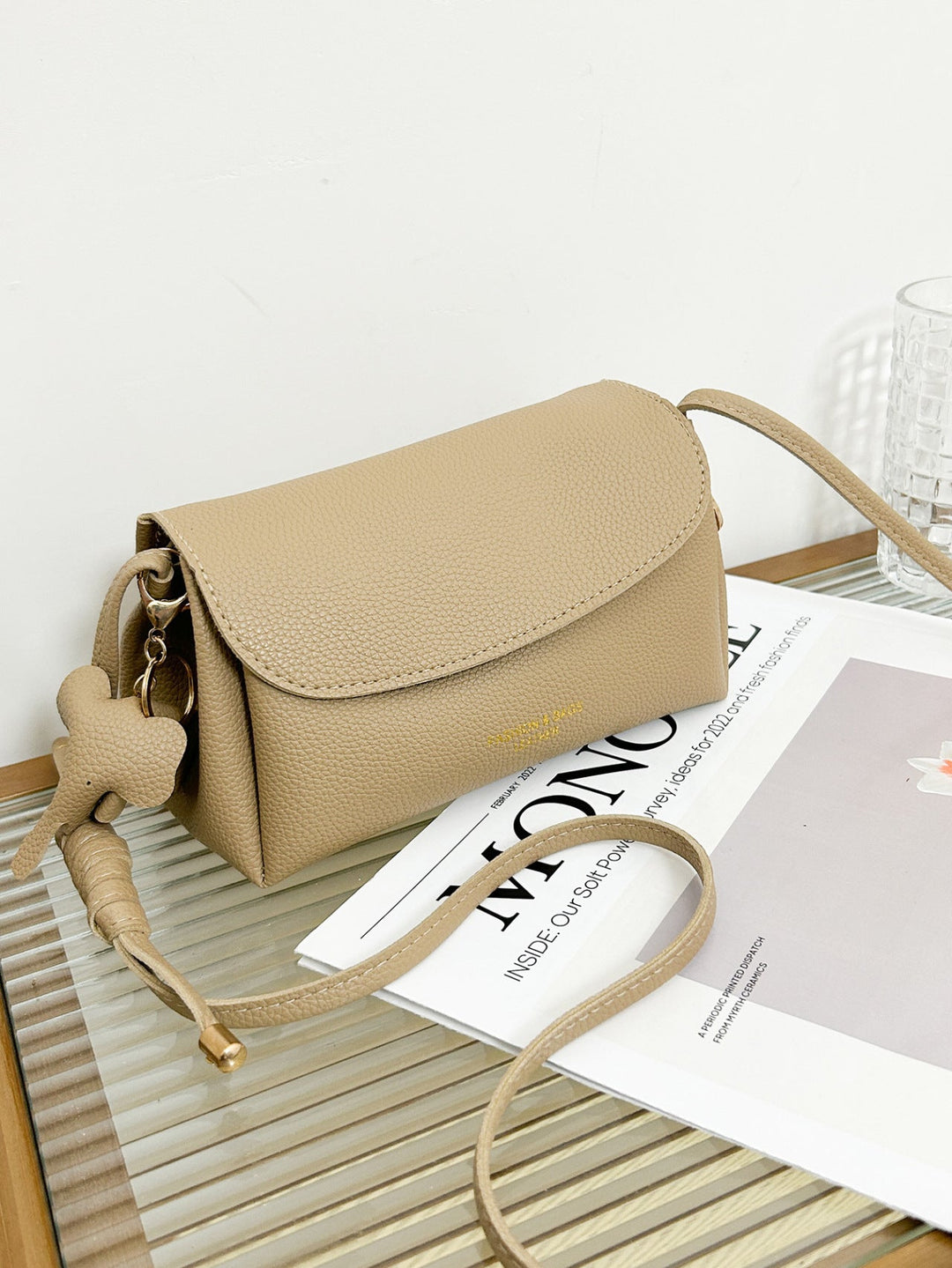 Lightweight versatile women&