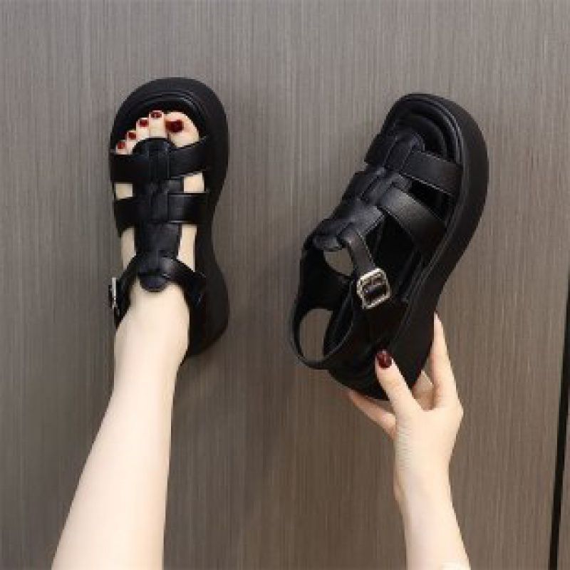 Lightweight women&