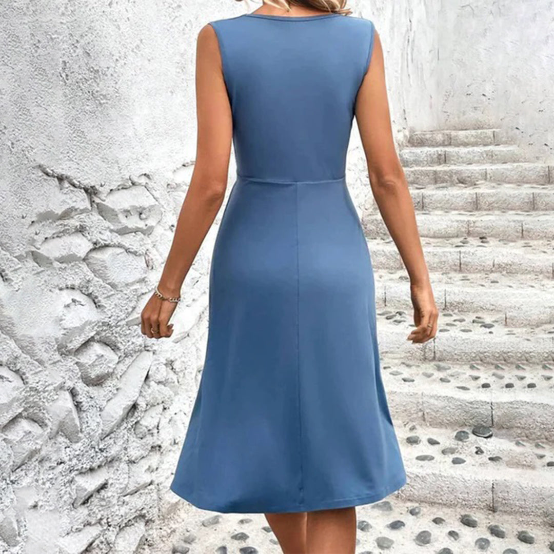 Elegant Sleeveless Midi Summer Dress for Women in Lightweight Airy Fabric, Perfect for Casual Outings and Summer Parties