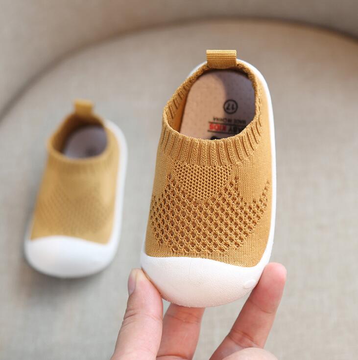 Breathable Anti-Slip Baby Walking Shoes, Lightweight Flexible Design for First Steps, All-Season Comfort