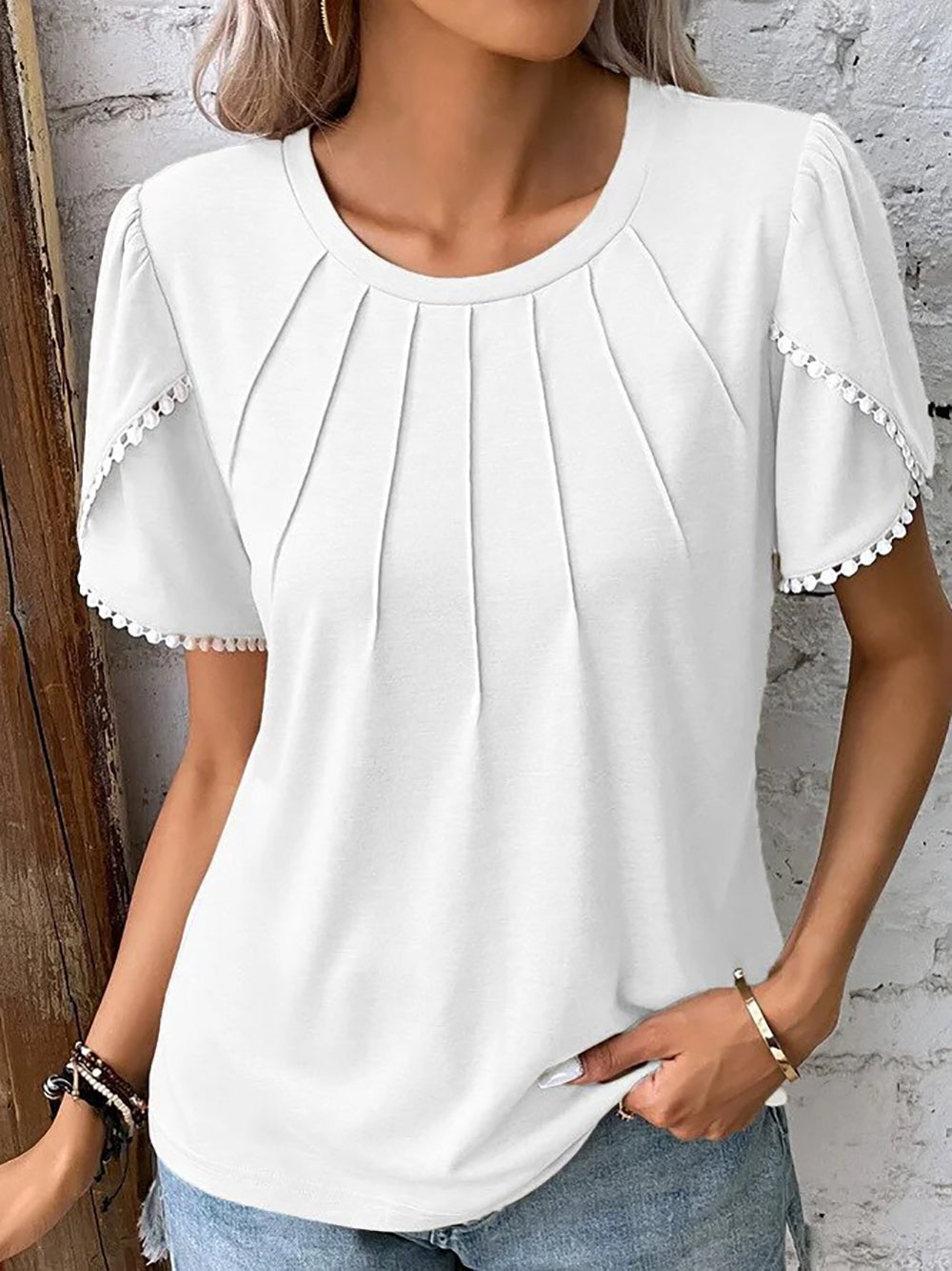 Lightweight &amp; flattering women’s blouse – relaxed fit, cotton, for summer