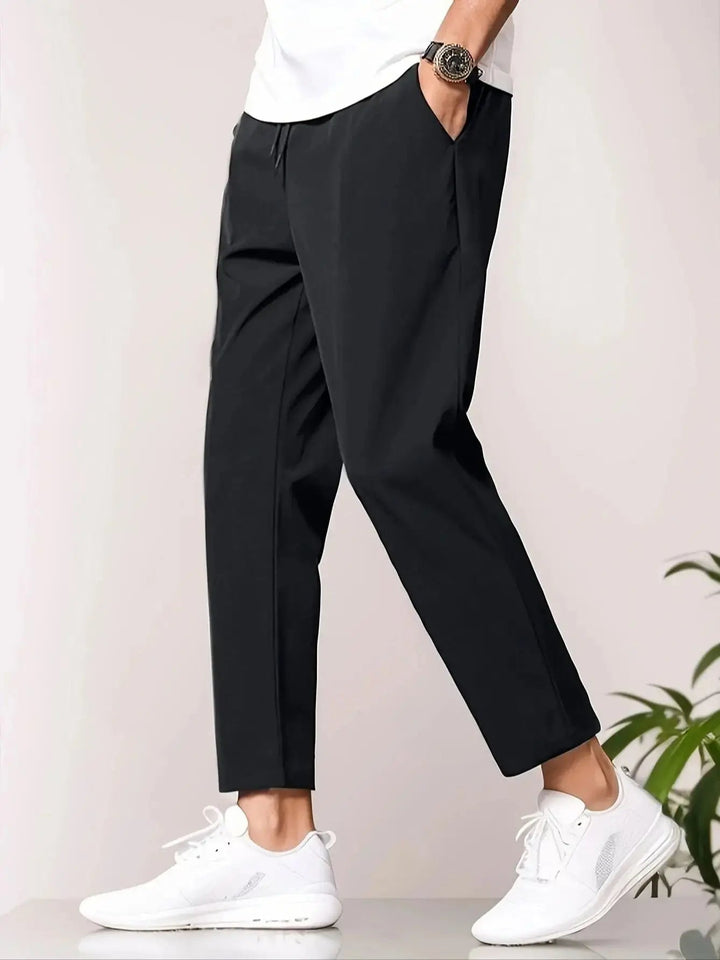 Lightweight &amp; casual men’s Pants – comfortable fit, breathable fabric, for everyday wear