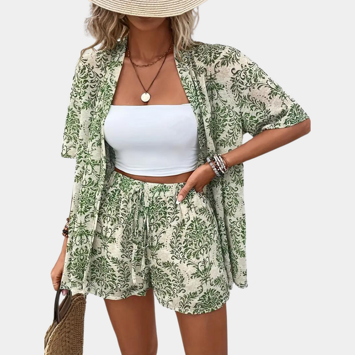 Lightweight women’s two-piece set – short-sleeve blouse and shorts, breathable, for summer