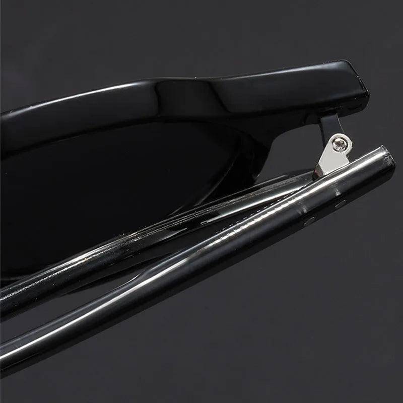 Robust men’s sunglasses – classic round design, lightweight material, for everyday wear