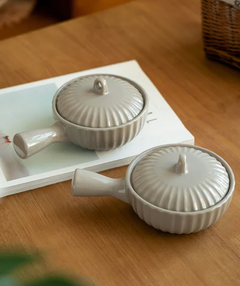 Ceramic Single Handle Bowl With Lid Japanese Style