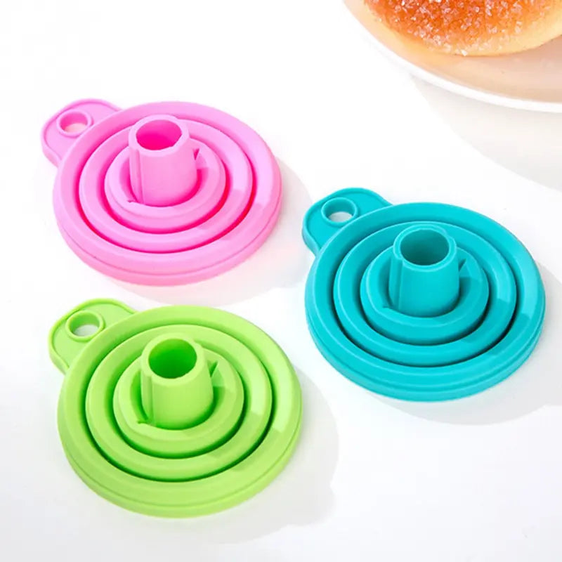 Household Telescopic Funnel Kitchen Tool - High Temperature Resistant Mini Folding Funnel - 4 colours Available