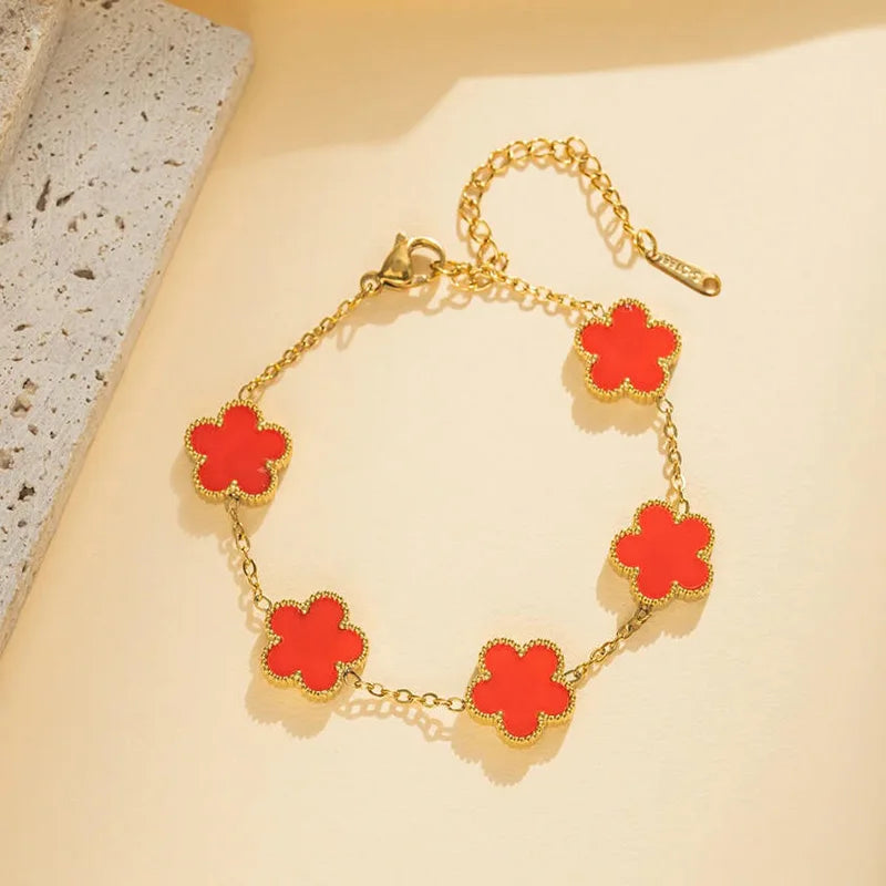 Bracelet Stainless Steel Double Sided Clover Petal Design Gold Plated Five Leaf Charms Gift Idea for Moms Fall 2026
