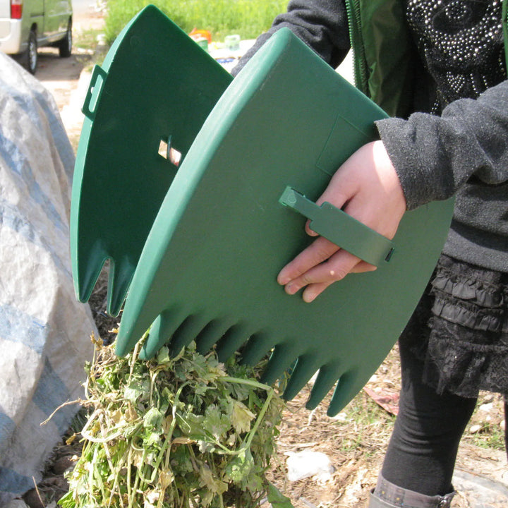 Oversized Plastic Leaf Rakes - Garden Tools for Easy Yard Cleanup &amp; Waste Collection