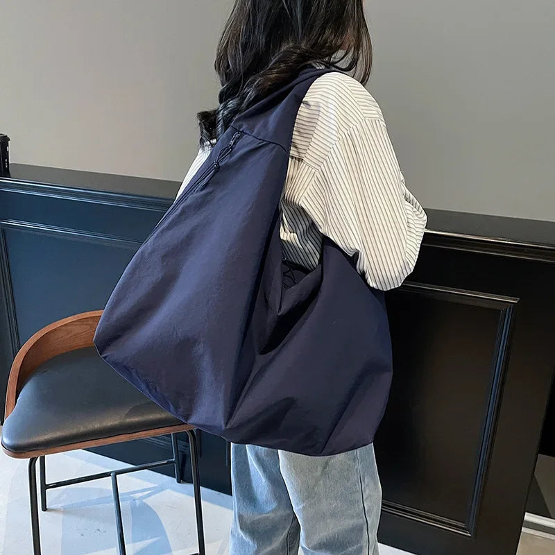 Lightweight Versatile Women Shoulder Bag - Slouchy Nylon