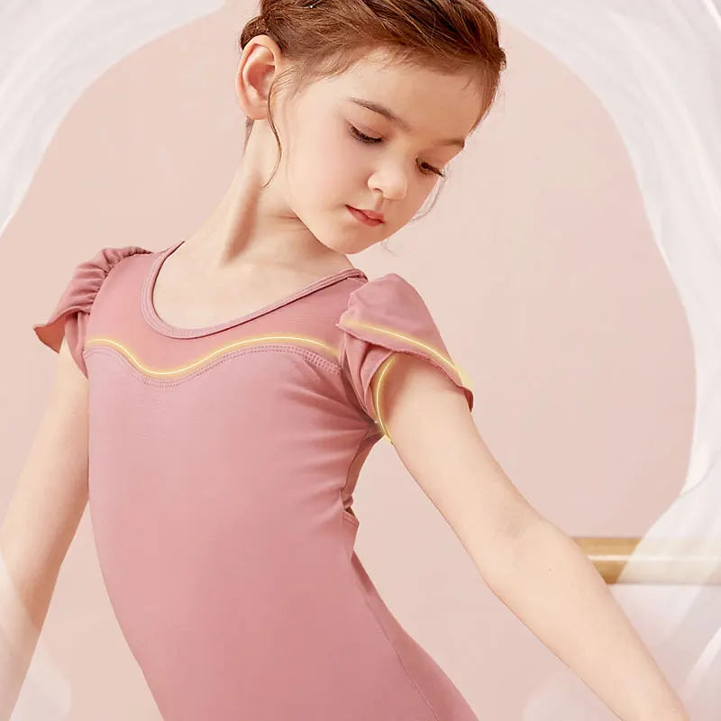 Stretchy girls&