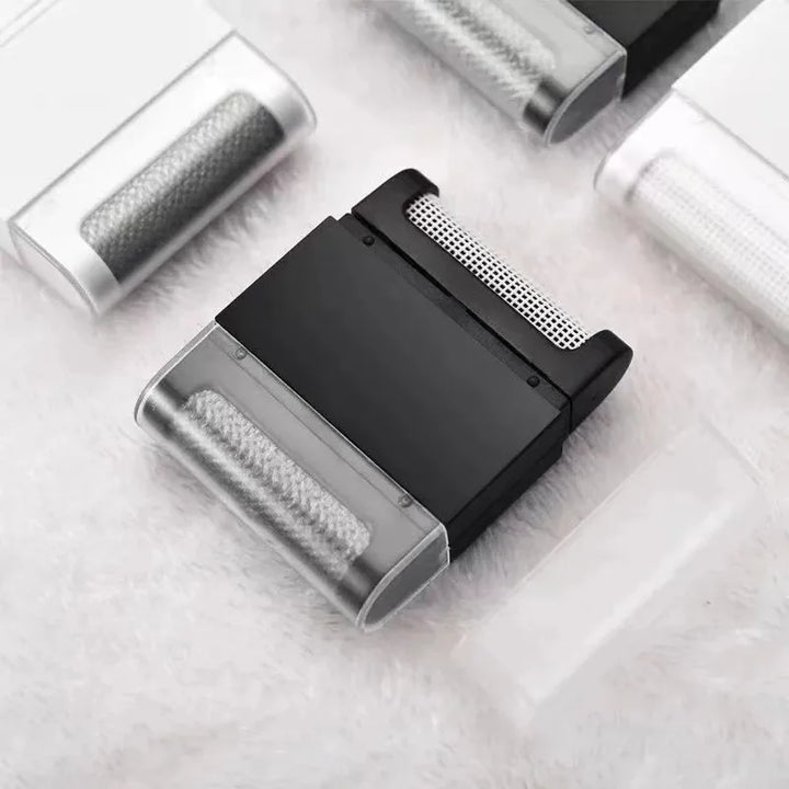 Mini Lint Remover Manual Hair Ball Trimmer - Portable Sweater Shaver for Clothes, Pet Hair &amp; Fuzz Removal Tool