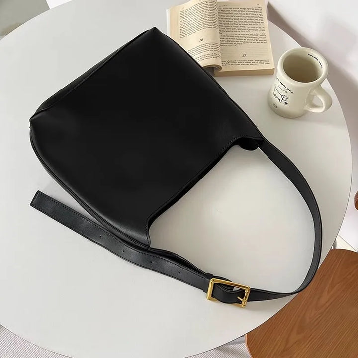 Crossbody Bag Large Capacity Bucket Bag Fall 2026 Trend Versatile Everyday Carry