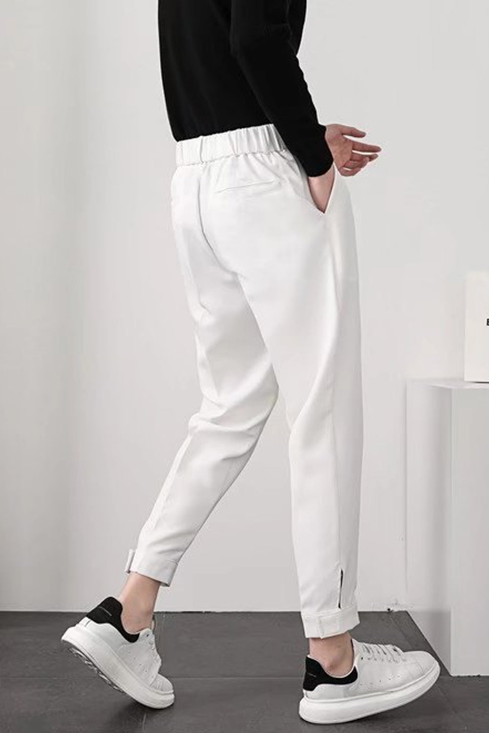 Sophisticated men’s Pants – tailored fit, durable fabric, for formal occasions