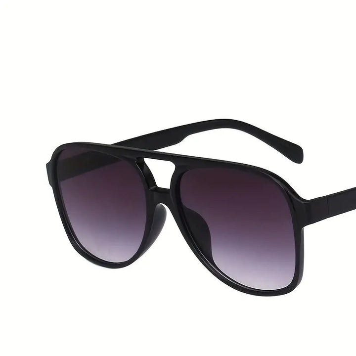 Oversized women’s retro sunglasses – bold design, plastic, for summer