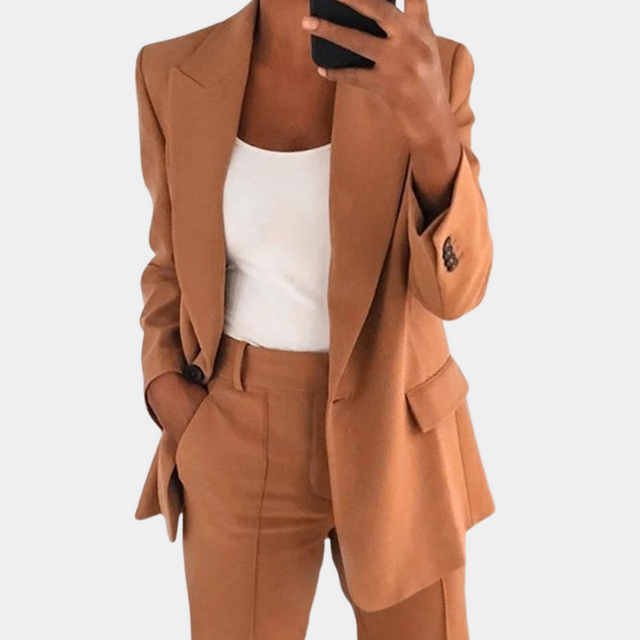 Lightweight women’s suit set – relaxed blazer and Pants, high-quality fabric, for summer occasions